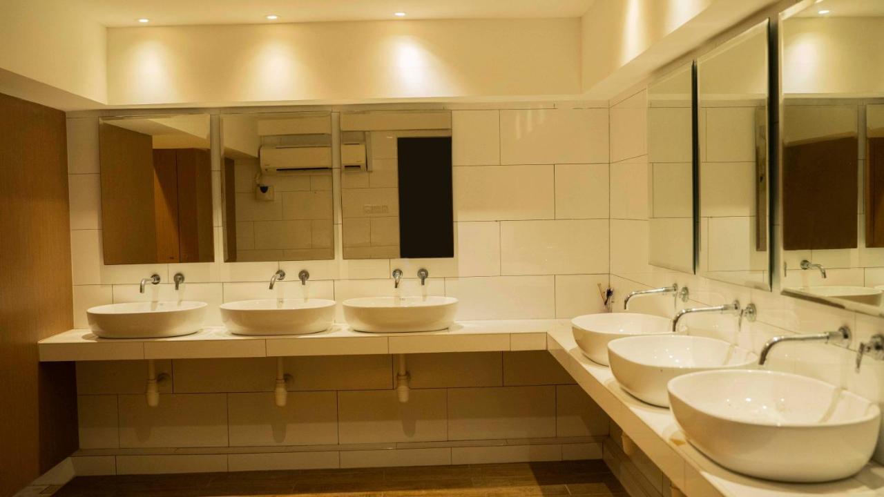 Kaizen Hotel & Suites Melaka エクステリア 写真