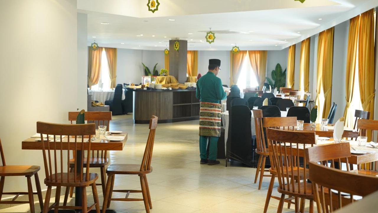 Kaizen Hotel & Suites Melaka エクステリア 写真