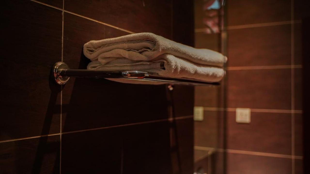 Kaizen Hotel & Suites Melaka エクステリア 写真